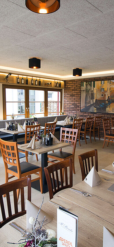 Banner Image Represents the Dinny 4