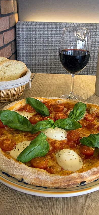 Banner Image Represents the Dinny 7